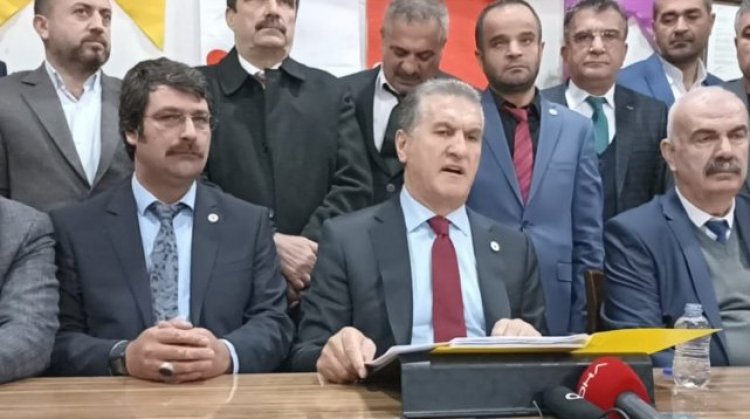 Türkiye Değişim Partisi Genel başkanı Mustafa Sarıgül, Van'da Basınla Kahvaltı Yaptı
