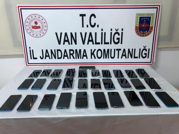 Van Muradiye'de Kaç Telefonları Yakalattırdı!