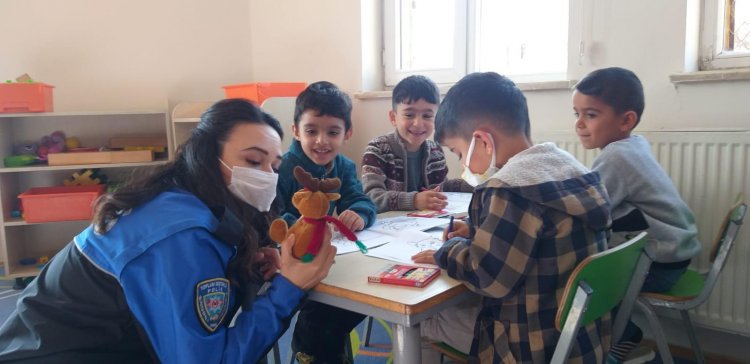 ÇOGEP'LE VAN GÜLÜMSEMEYE DEVAM EDİYOR