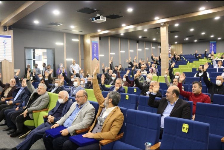 İYİLİK DERNEĞİ'NİN YENİ BAŞKANI ÖMER ÇİÇEK OLDU