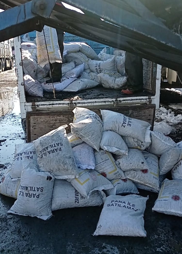 Van'da Yardım Kömürü Çalan 3 Kişi Suç Üstü Yakalandı