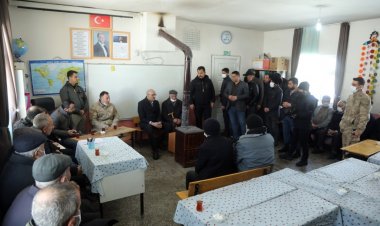 İPEKYOLU BELEDİYE BAŞKAN VEKİLİ AYDIN’IN KIRSAL MAHALLE ZİYARETLERİNE DEVAM EDEREK HALKIN SIKINTILARINI YERİNDE İNCELİYOR!