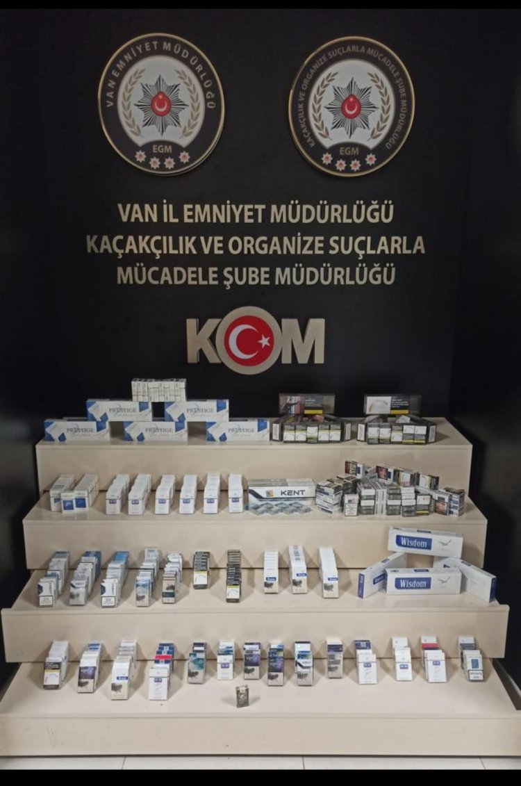 VAN'DA YÜZLERCE GÜMRÜK KAÇAĞI MALLARI ELE GEÇİRİLDİ!