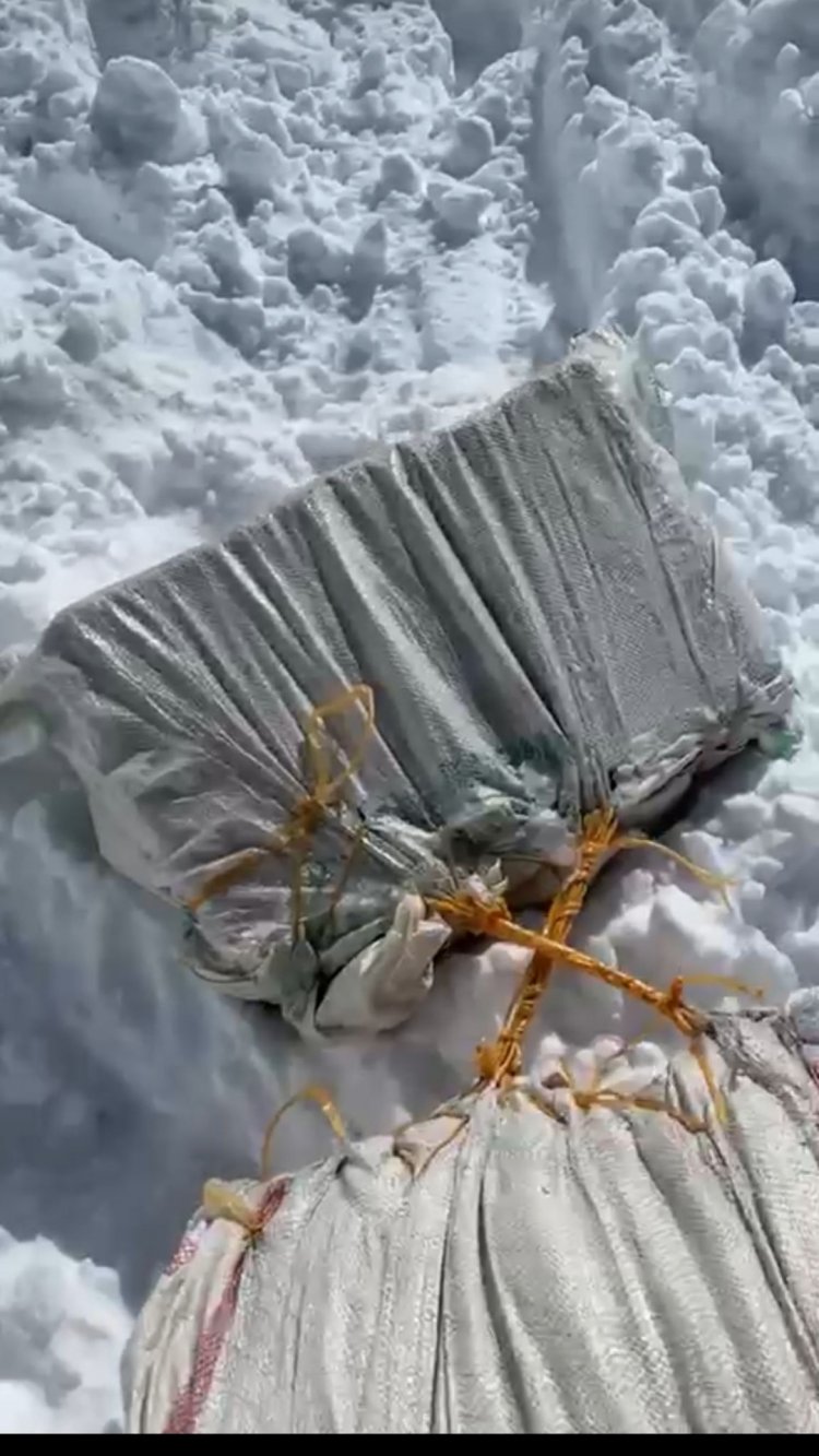 VAN BAŞKALE'DE KAÇAKÇILIK YAPAN 4 KİŞİ YAKALANDI!