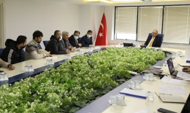 İPEKYOLU BAŞKAN V. AYDIN: HALK GÜNLERİNE DEVAM EDİYOR!