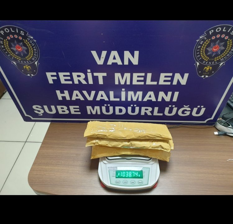 VAN HAVALİMANINDA EROİN VE METAMFETAMİN ELE GEÇİRİLDİ!