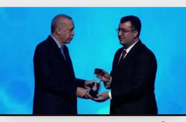 VANLI HEKİMİMİZ YILIN DOKTORU ÖDÜLÜNÜ ALDI!