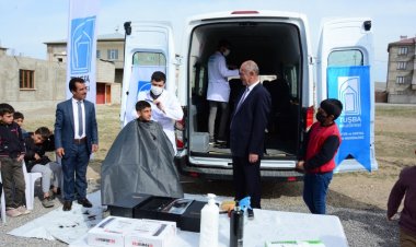 TUŞBA BELEDİYESİ BU BAYRAMDA ÇOCUKLARIN SAÇ TRAŞINI ÜSTLENDİ!