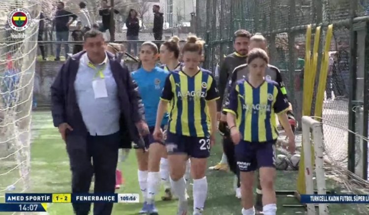 AMEDSPOR KADIN TAKIMI İLE FENERBAHÇE MAÇINDA KAVGA: OYUNCULAR YARALANDI