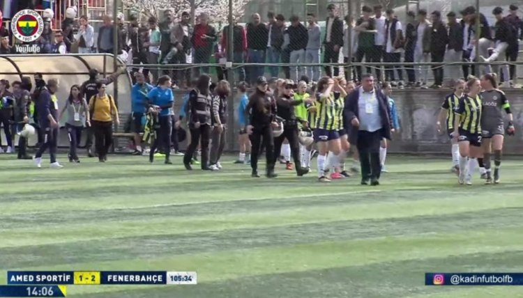 AMEDSPOR KADIN TAKIMI İLE FENERBAHÇE MAÇINDA KAVGA: OYUNCULAR YARALANDI