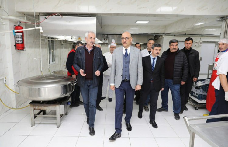 İPEKYOLU BELEDİYESİ MÜBAREK RAMAZAN AYINDA İHTİYAÇ SAHİPLERİNİ UNUTMADI!