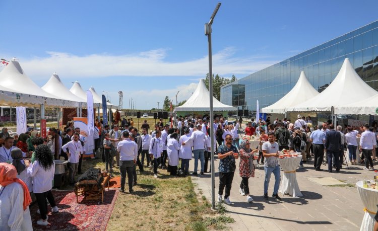 VAN'DA GERÇEKLEŞTİRİLEN GASTRONOMİ FESTİVALİ BİTTİ!