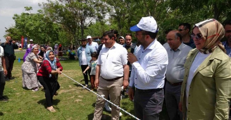 EDREMİT BELEDİYE BAŞKANI İSMAİL SAY PİKNİK SÖZÜNÜ YERİNE GETİRDİ!