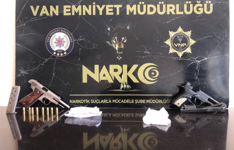 VAN'DA FİRARİ OLAN BİR KİŞİ SUÇ ÜSTÜ YAKALANDI!