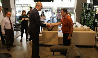 İPEKYOLU’NDA AŞURE DAĞITIMI YAPILDI