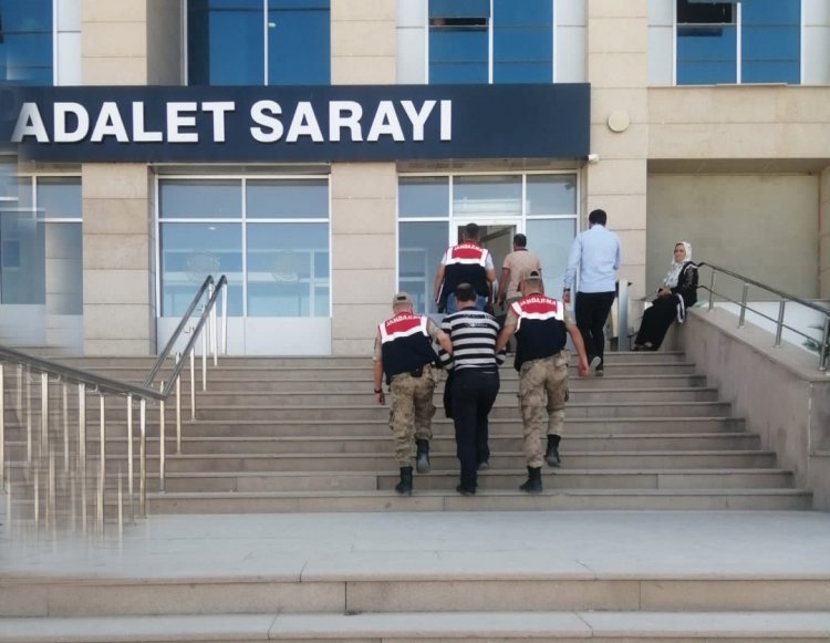 12 YIL FİRARİ OLARAK YAŞAYAN ŞAHIS YAKAYI ELE VERDİ!