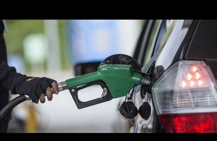 AKARYAKIT SON DAKİKA: MOTORİNE İNDİRİM Mİ GELİYOR? 