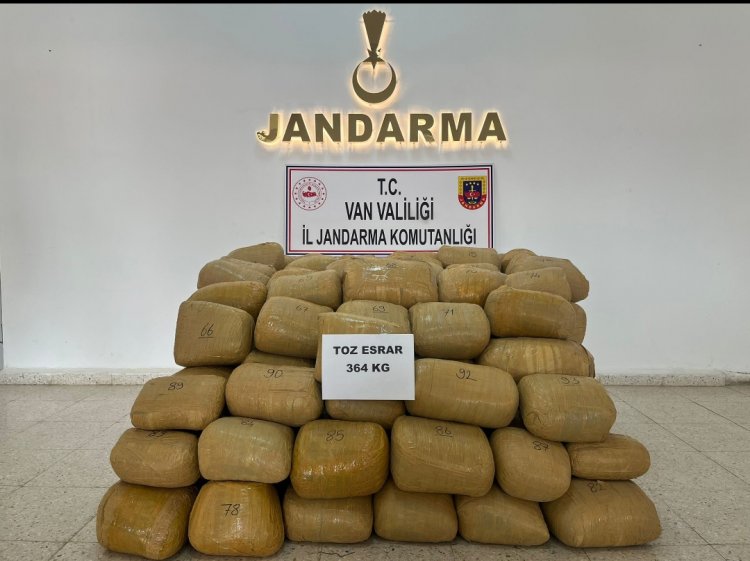 BAŞKALE KIRSALINDA JANDARMA EKİPLERİ 364 KG ESRAR ELE GEÇİRDİ!