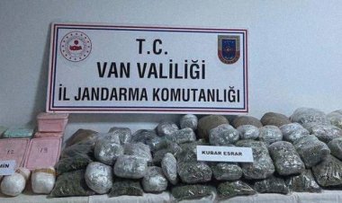 JANDARMA KOMUTANLIĞI TARAFINDAN UYUŞTURUCU TACİRLERİNE DARBE ÜSTÜNE DARBE İNDİRDİ!