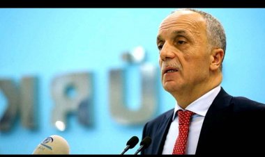 TÜRK-İŞ'TEN ASGARİ ÜCRET PAZARLIĞI:  AÇLIK SINIRININ ÜSTÜNÜ KONUŞACAĞIZ, 8-9 OLUR!