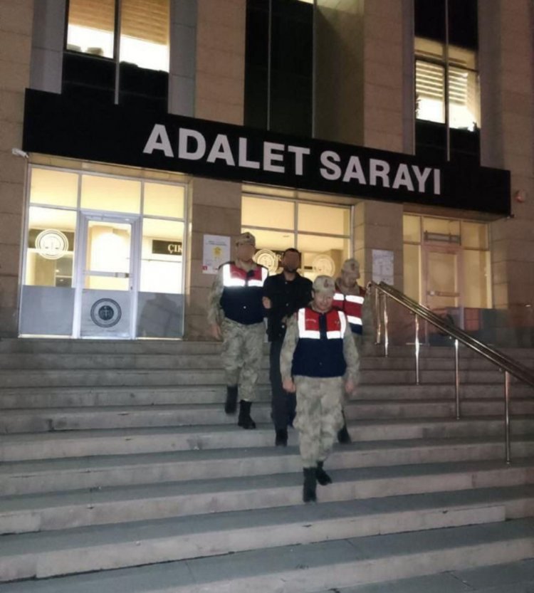 JASAT YAZLIK EVLERE GİREN HIRSIZLARI YAKALAYARAK 5 FAİLİ MEÇHUL OLAYI DA AYDINLATTI!