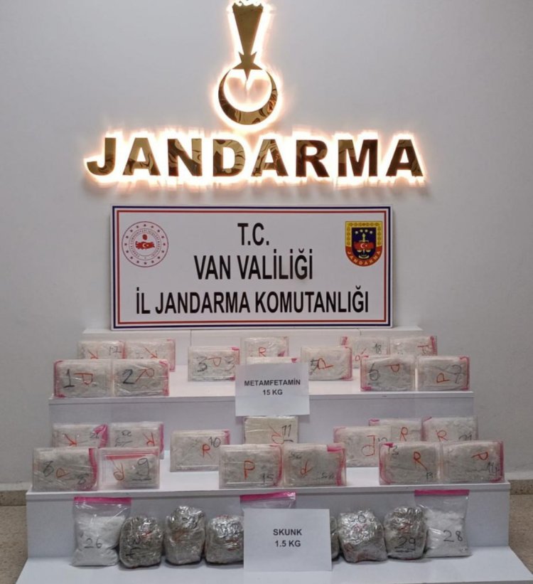 VAN'DA 15 kg METAMFETAMİN, 1.5 KG SKUNK UYUŞTURUCU MADDE ELE GEÇİRİLDİ!