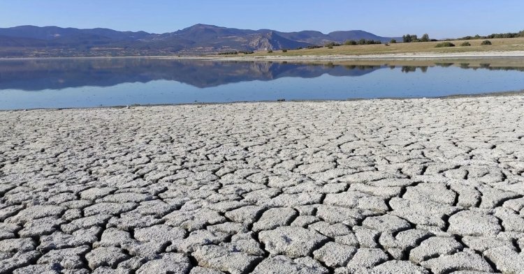 HAYATIMIZI CİDDİ ANLAMDA DEĞİŞTİRECEK KURAKLIK RİSKİ 