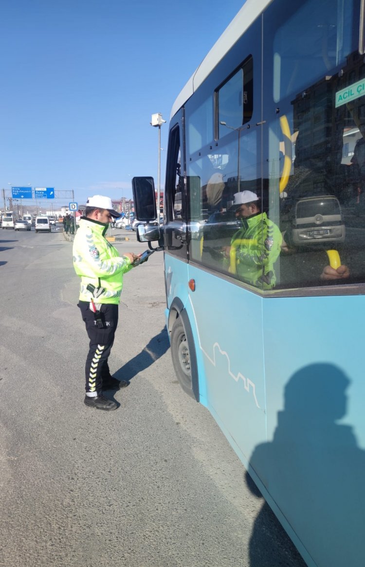 VAN'DA 6 GÜN İÇİNDE 6.296 SÜRÜCÜ VE ARACA İDARİ YAPTIRIM UYGULANDI!