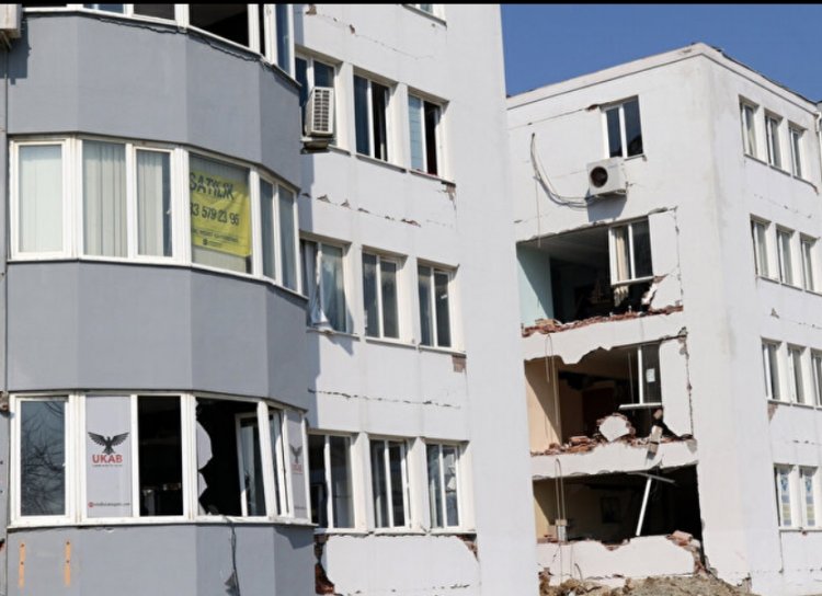 HAYALET ŞEHİR HATAY! İLANLAR ASKIDA KALDI!