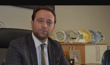 BURSA İL MİLLİ EĞİTİM MÜDÜRÜ GÖREVDEN ALINDI: YOLSUZLUKLA GÜNDEME GELMİŞTİ!