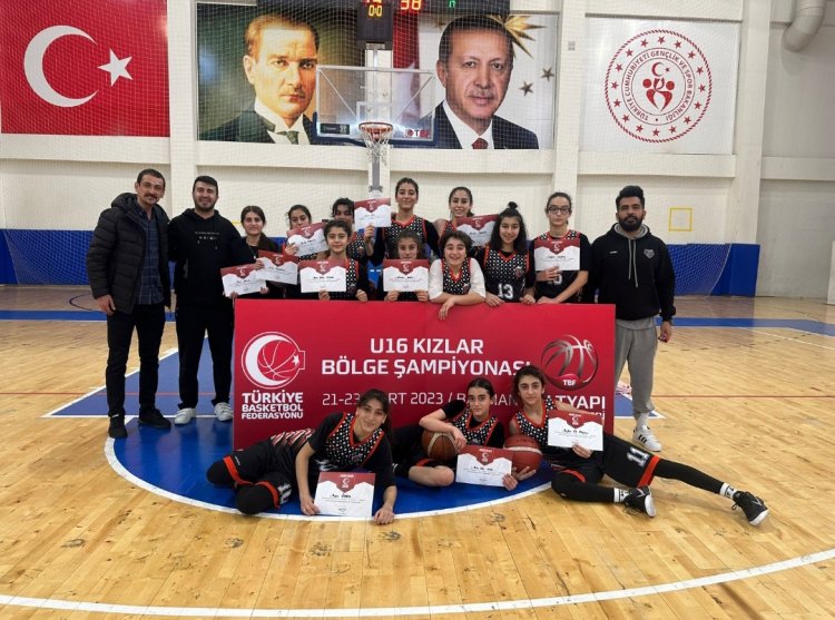 VAN BÜYÜKŞEHİR BELEDİYESPOR U-16 BASKETBOL TAKIMI ANADOLU ŞAMPİYONASI İÇİN OYNANACAĞI TARİHİ BEKLİYOR!