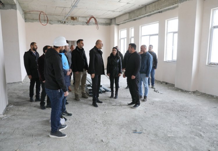 İPEKYOLU BELEDİYESİ İLÇENİN ÇEHRESİNİ YENİDEN DEĞİŞTİRMEK İÇİN PROJELERİNİ HAYATA GEÇİYOR!