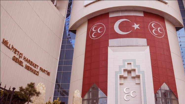 MHP, ADAY LİSTESİNİ YSK'YA SUNDU!
