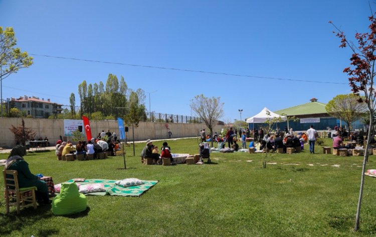 BÜYÜKŞEHİR DEPREMZEDE AİLELERLE GÜZEL BİR GÜN GEÇİRDİ!