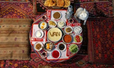 VAN'DA 'DÜNYA KAHVALTI GÜNÜ'NÜN 4'ÜNCÜSÜ GERÇEKLEŞTİRİLDİ!