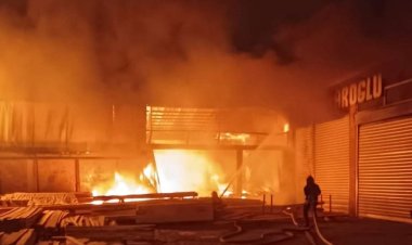 VAN MARANGOZLAR SİTESİNDE YANGIN ÇIKTI!