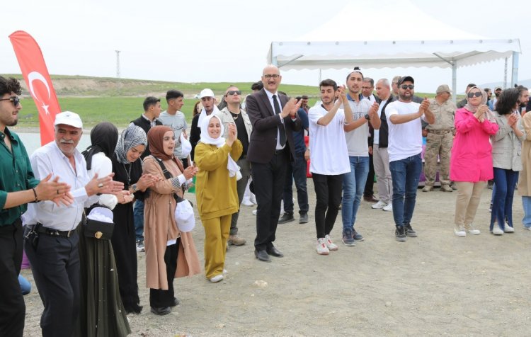 İPEKYOLU BELEDİYESİ YAKLAŞAN YKS SINAVI İÇİN ÖĞRENCİLERE MOTİVASYON PROGRAMI DÜZENLEDİ! 