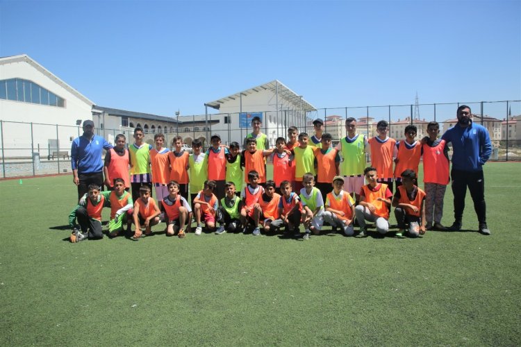 TUŞBA BELEDİYESİ'NDE YAZ KURS KAYITLARI İÇİN GEÇ KALMAYIN!
