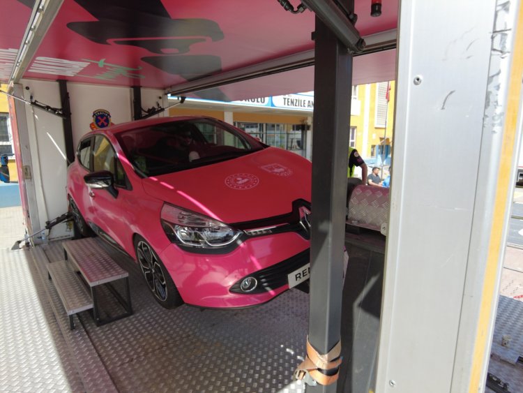 MOBİL TRAFİK EĞİTİM TIRI İLE ÖĞRENCİLER UYGULAMALI EĞİTİM İŞLEDİLER
