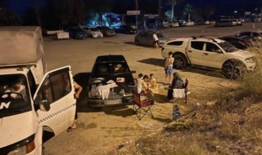 TATİLE GİDENLERDEN 'PES' DEDİRTEN GÖRÜNTÜLER 