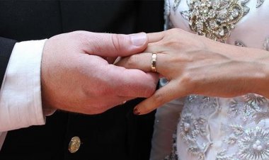 TBMM'YE İLGİNÇ BAŞVURULAR YAPILDI:"FENERBAHÇE'NİN SAHA DİZİLİŞİ DEĞİŞTİRİLSİN, EVLİLİKLER 10 YILDA BİR YENİLENSİN..." 