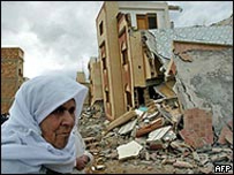 FAS'TA 7 BÜYÜKLÜĞÜNDE DEPREM: YÜZLERCE YARALI VE ÖLÜ VAR!