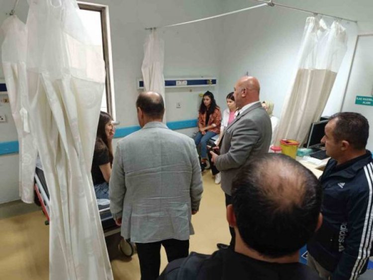 VAN'DA ÖĞRETMENLERİ TAŞIYAN ARAÇ KAZA YAPTI: 12 YARALI!