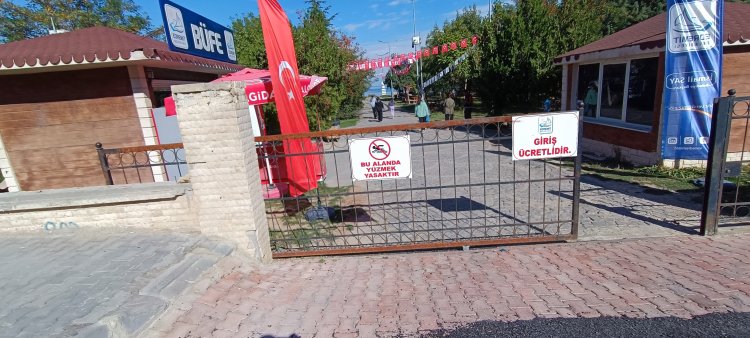 VAN'IN EDREMİT İLÇESİ 'KIYI KESİMİNDE' VATANDAŞLARDAN BELEDİYE ÜCRET TALEP EDİYOR