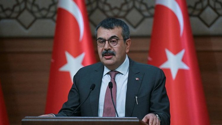 BAKAN TEKİN MÜFREDAT DEĞİŞİKLİĞİNİ ANLATTI 