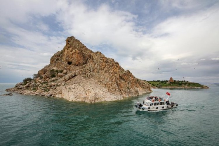 VAN, ANTALYA'YA EN ÇOK GÖÇ VEREN 10 İL İÇERİSİNDE!