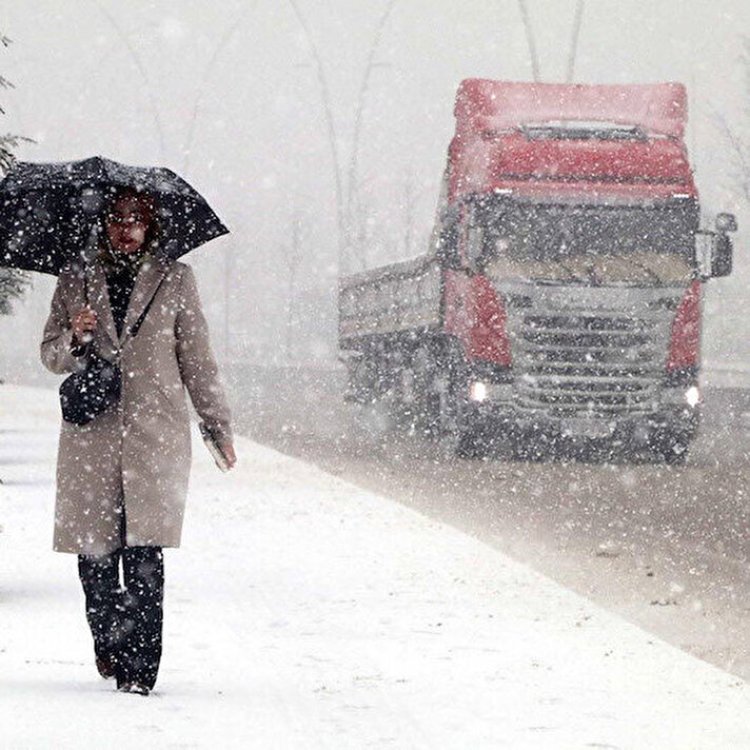 METEOROLOJİ UYARDI: BU 2 BÖLGEYE YOĞUN KAR GELİYOR 