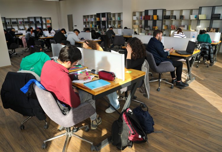 BÜYÜKŞEHİR BELEDİYESİ AÇTIĞI ETÜT MERKEZLERİYLE AİLELERİN DERSANE MASRAFLARINI ORTADAN KALDIRDI