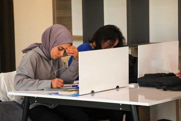 BÜYÜKŞEHİR BELEDİYESİ AÇTIĞI ETÜT MERKEZLERİYLE AİLELERİN DERSANE MASRAFLARINI ORTADAN KALDIRDI