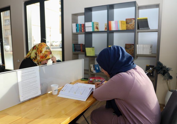 BÜYÜKŞEHİR BELEDİYESİ AÇTIĞI ETÜT MERKEZLERİYLE AİLELERİN DERSANE MASRAFLARINI ORTADAN KALDIRDI